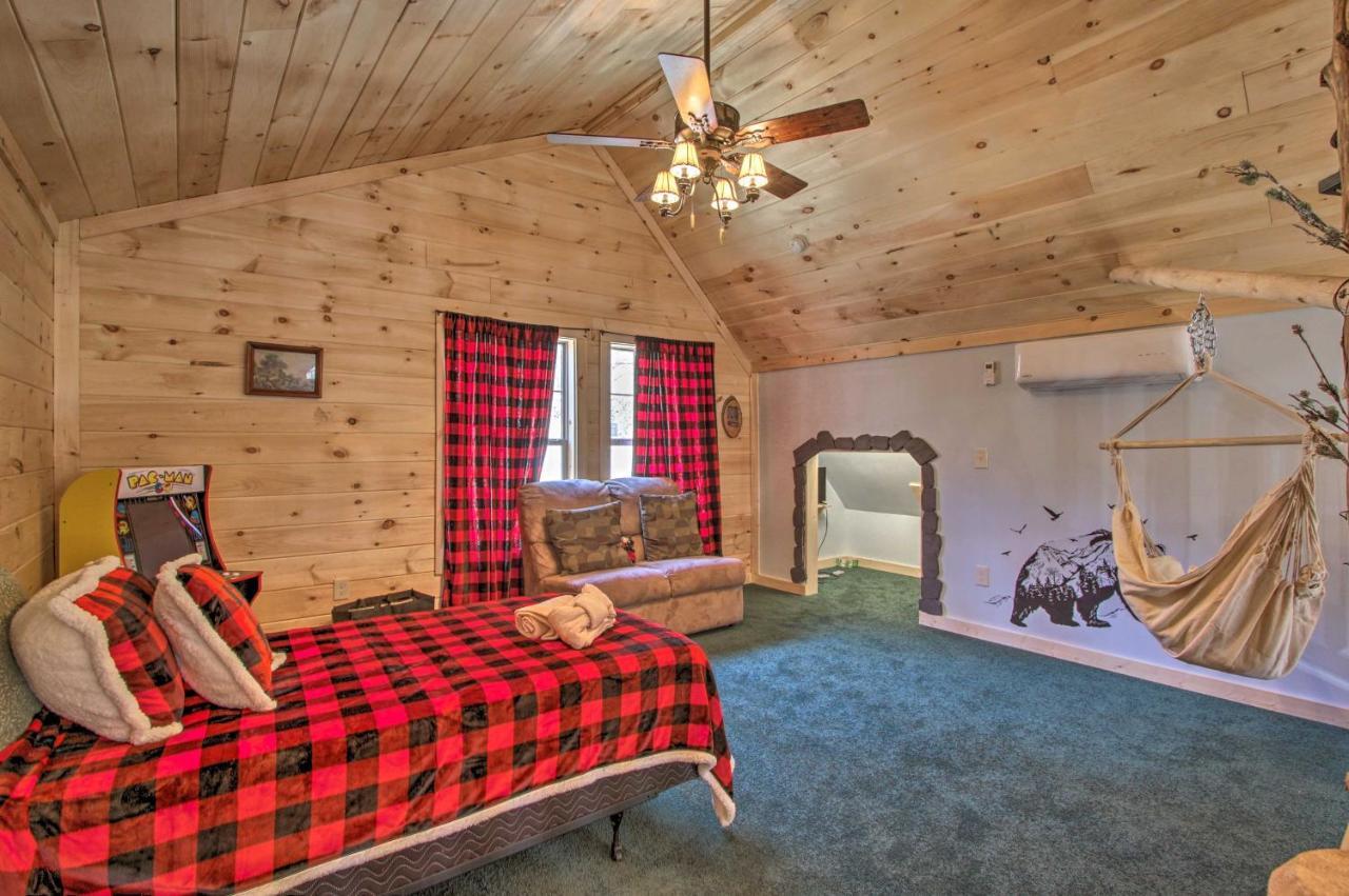 The Phoenix Cabin With Hot Tub In Gatlinburg! Exterior foto